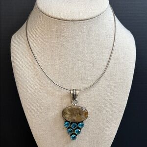 Elegant 925 Silver and Stone Pendant Necklace
